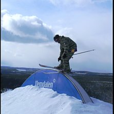 sw upp &aring;t h&ouml;ger. Foto: Henke Berglund. Fahrer: Daniel Rudolfsson.