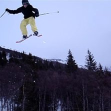 360 i det f&ouml;rsta hoppet i svarta linjen. Pr&ouml;vade. Foto: Jacob Eklund. Fahrer: Felix Eriksson.