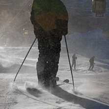 Svinkallt, bl&aring;sigt men helt underbart. Foto: Filip &Aring;hman. Fahrer: Filip Lindmark.