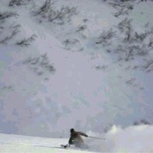 Ett &aring;k i ravinen. Kvali&eacute;n &auml;r s&aring; d&aring;lig p ga at. Foto: vet ej. Fahrer: Thomas Andersson.