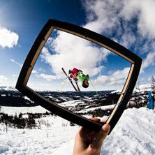 S&aring;g n&aring;gon liknande bild n&aring;gonstans och fick f&ouml;. Foto: Marcus Olsson. Fahrer: Adam Holm.