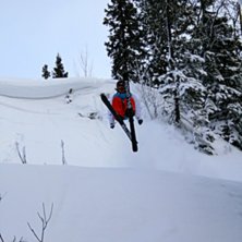 Flyger p&aring; en naturlig kick. Happy days.. Foto: Erik R. Fahrer: Johan R.