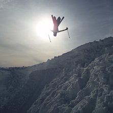 Makafone drar en b-flip. Foto: Fredrik Unger. Fahrer: Christofer Kellgren.