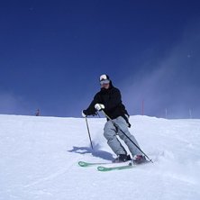 En vanlig dag n&auml;r man glider ner f&ouml;r backen!!!!. Foto: Farsan. Fahrer: Andreas Sk&ouml;ld.