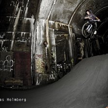 nicklasholmberg.se. Foto: Nicklas Holmberg. Fahrer: Ja vem kan du vara!.