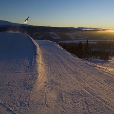 Fint ljus f&ouml;r lite gubbjibb i parken!. Foto: Jesper Molin. Fahrer: Henrik Utter.