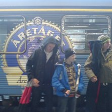 Grabbarna p&aring; perrongen. Foto: Sebastian Malm. Fahrer: Felix, Jonatan, Gustav.