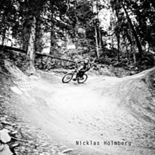 nicklasholmberg.se. Foto: Nicklas Holmberg. Fahrer: Ja vem kan du vara!.