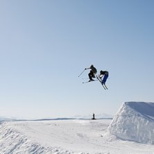 ja me bl&aring;a braller. Foto: pappa. Fahrer: jag o oskar.