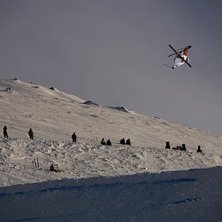 ...Tagen i det liknande JOI hoppet under JOSS fr&aring;. Foto: Benjamin Johansson. Fahrer: Henrik Harlaut.