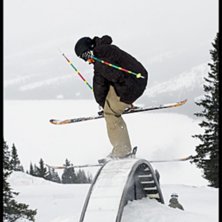 skutt me grab &aring; en skida p&aring; boxen 

&uml;Tack And. Foto: Andreas Timf&auml;lt. Fahrer: Staffan Zackrisson.