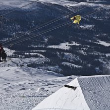 ...tagen uppe p&aring; 1000m en tidig morgon medans Sim. Foto: Benjamin Johansson. Fahrer: Simon Dumont.