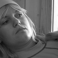 Tr&ouml;tt efter en dag i backen.. Foto: Ola Rockberg. Fahrer: Johanna Johansson.