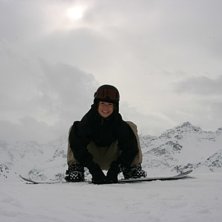 Jag sitter och chillar lite uppe vid Rendl. Foto: Joakim Johansson. Fahrer: Mimmi Staaf.